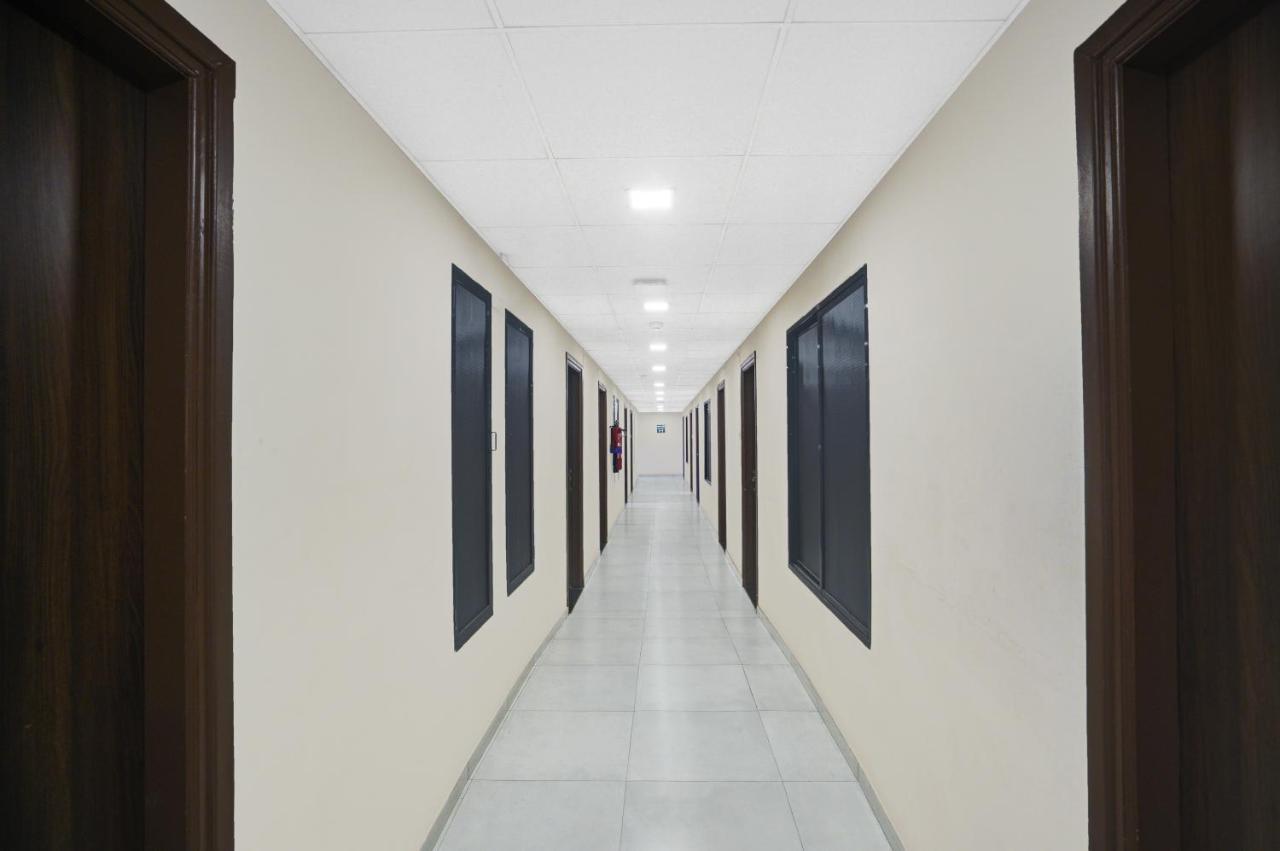 Greenotel Rooms Hazira, Surat Exterior foto