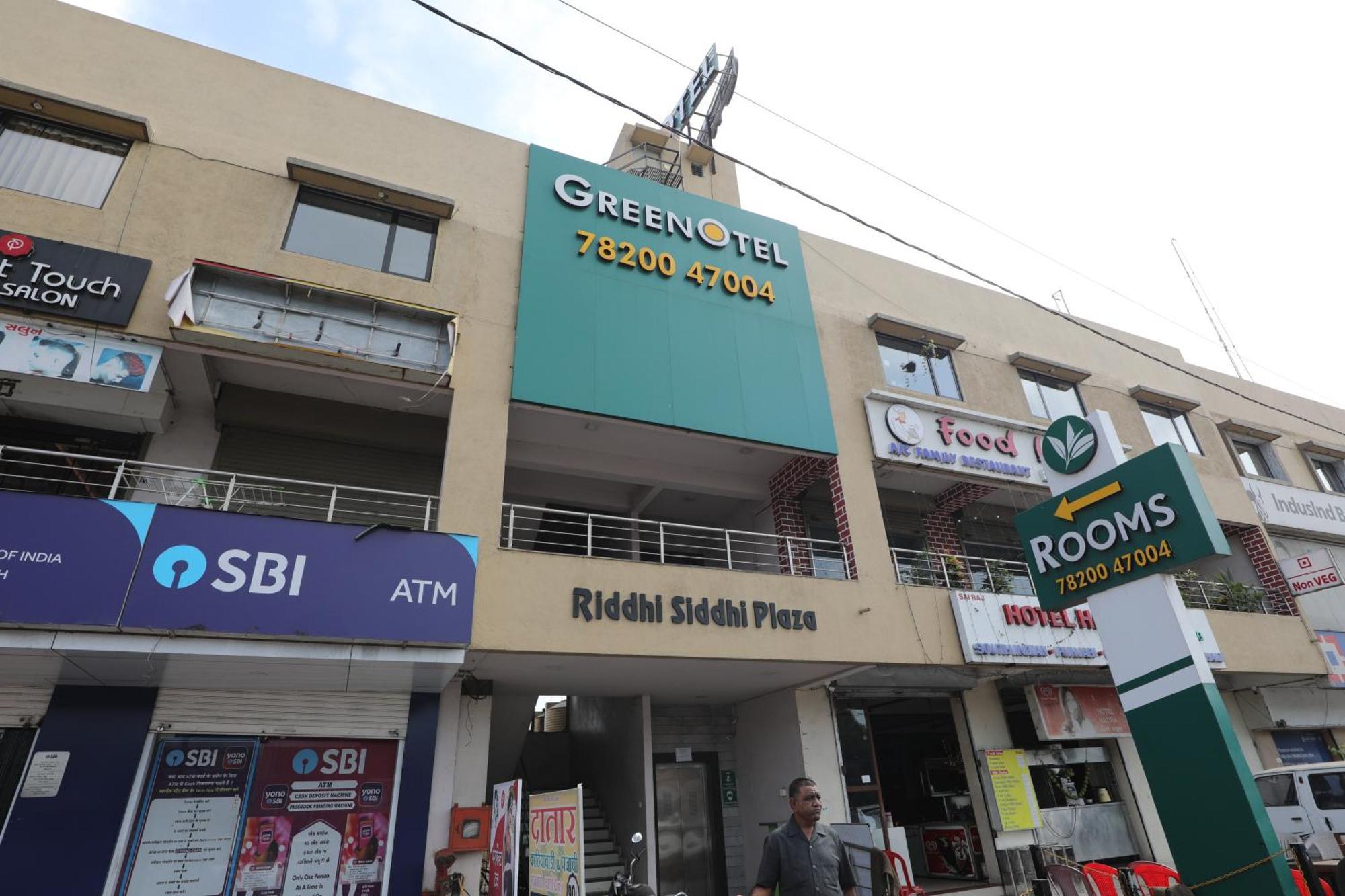Greenotel Rooms Hazira, Surat Exterior foto